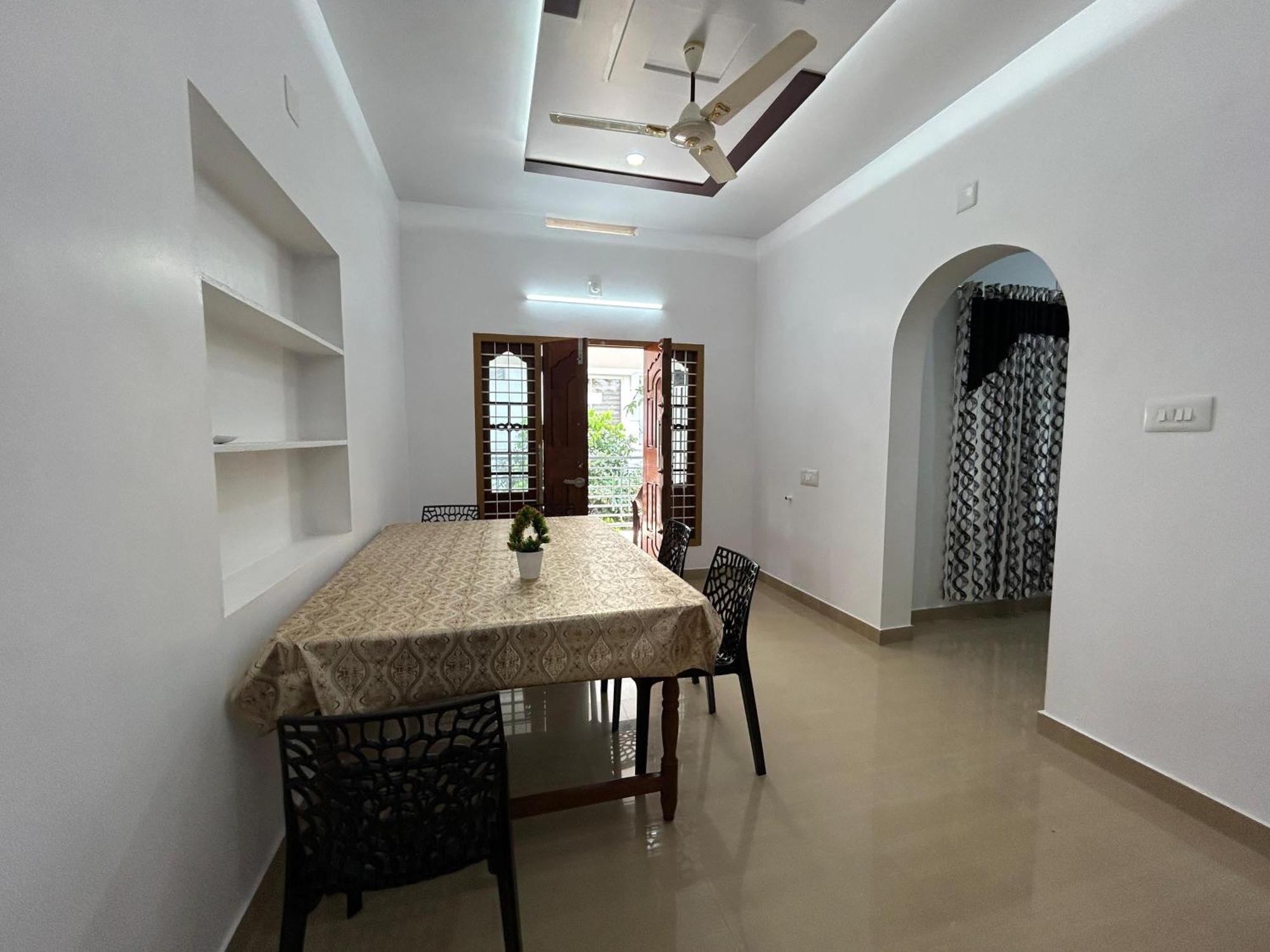 Puzhayoram Homestay Thrissur Exterior foto